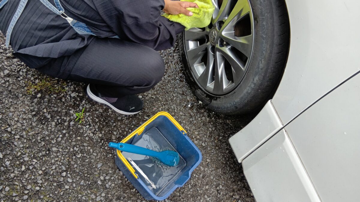 雨上がりの洗車